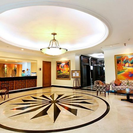 Oxford Suites Makati San Pedro Makati Eksteriør billede