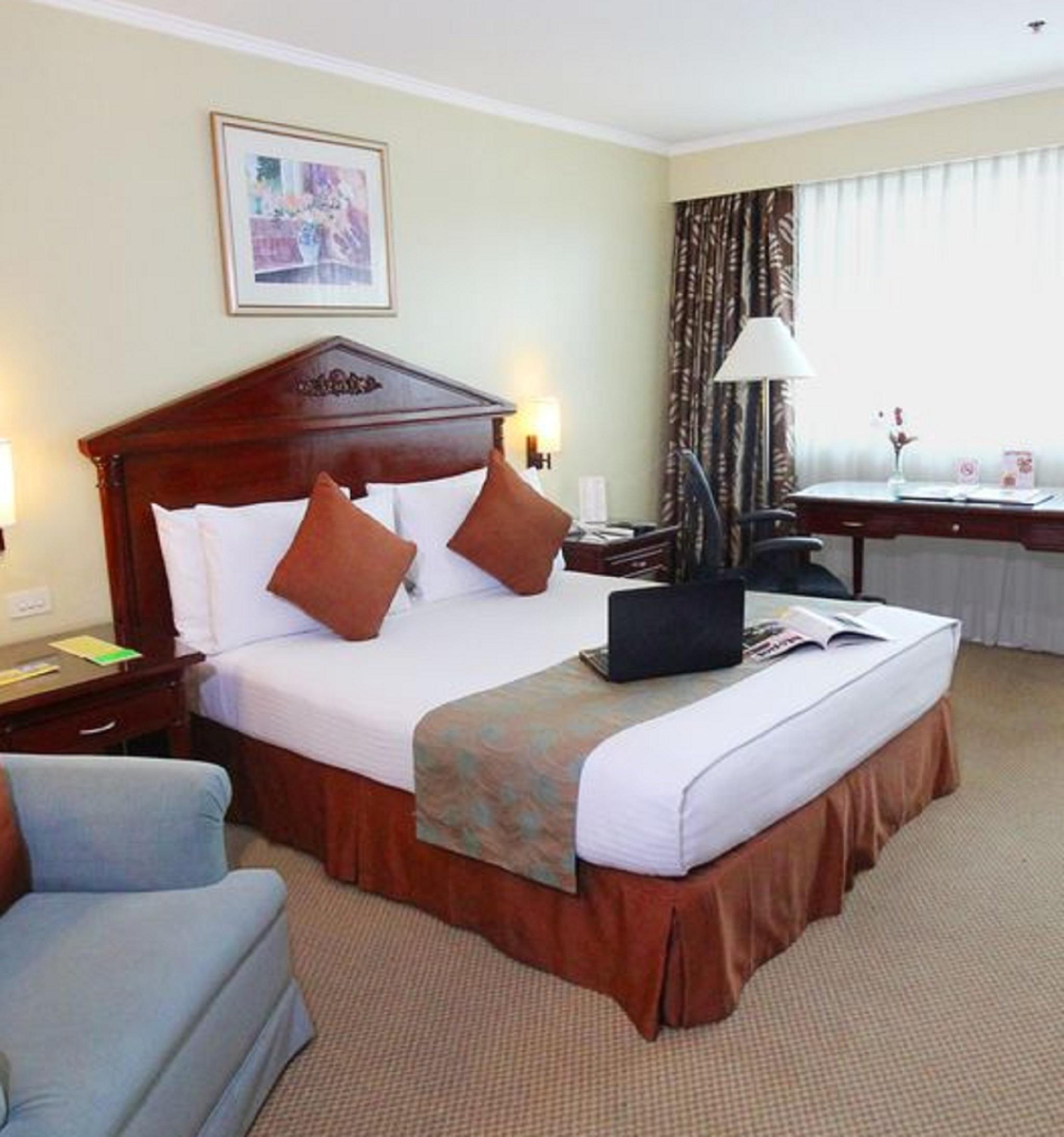 Oxford Suites Makati San Pedro Makati Eksteriør billede