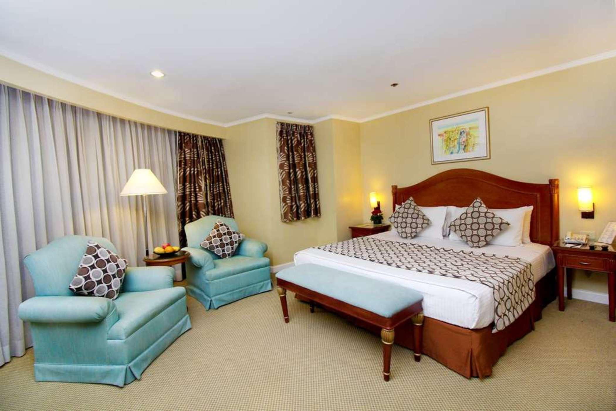 Oxford Suites Makati San Pedro Makati Eksteriør billede