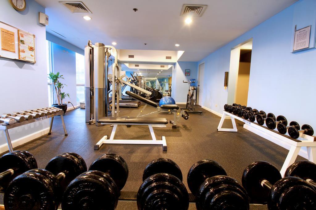 Oxford Suites Makati San Pedro Makati Eksteriør billede