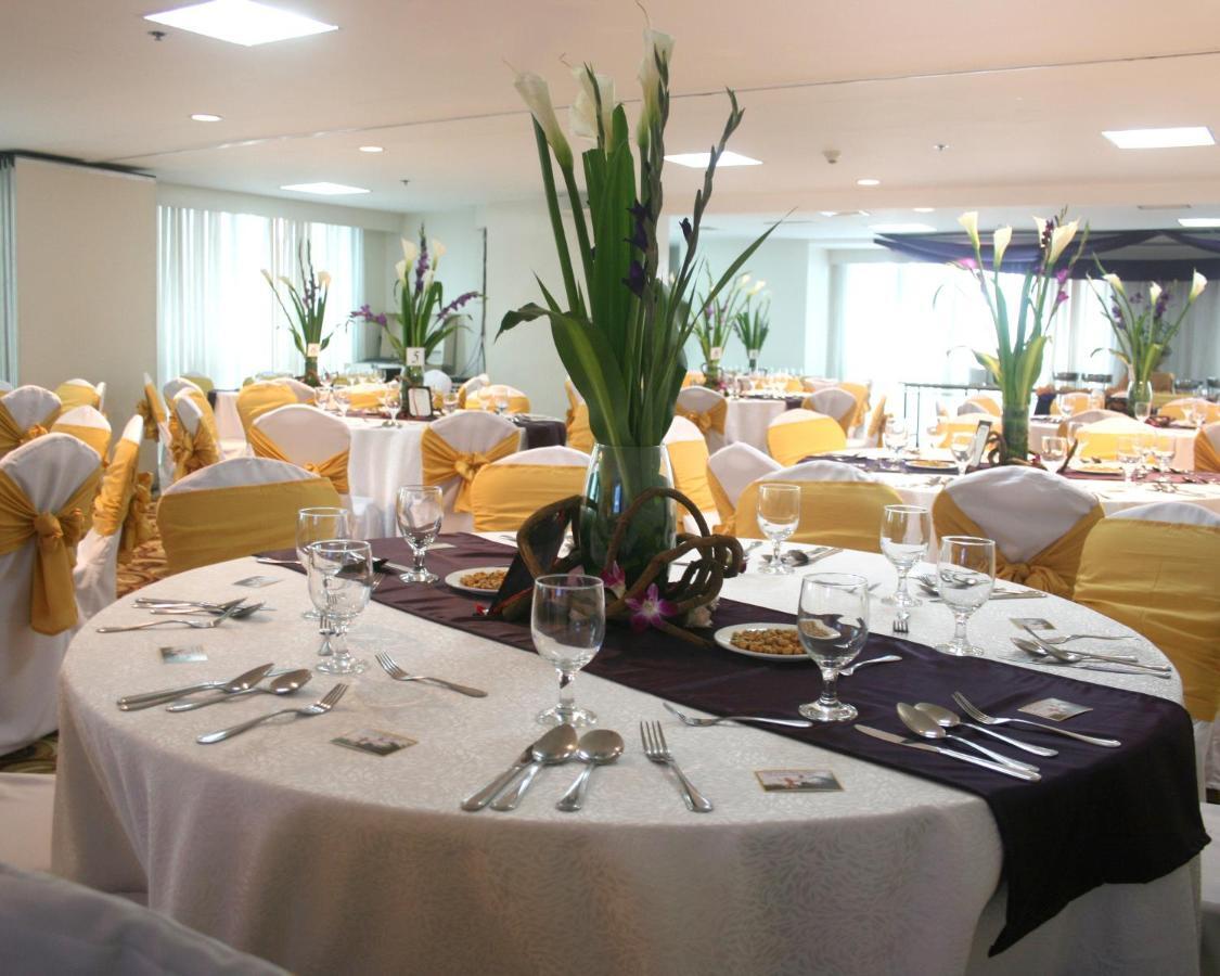 Oxford Suites Makati San Pedro Makati Eksteriør billede
