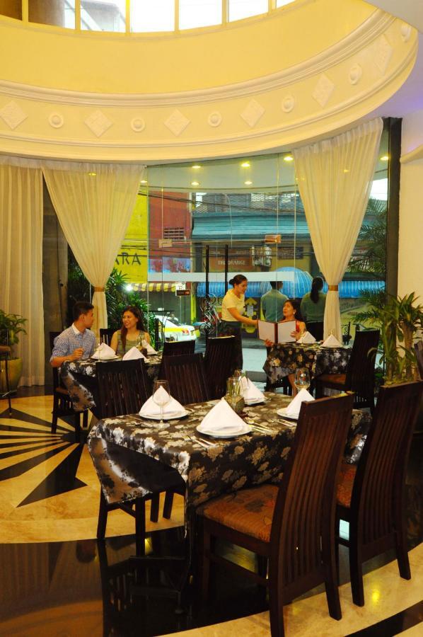 Oxford Suites Makati San Pedro Makati Eksteriør billede